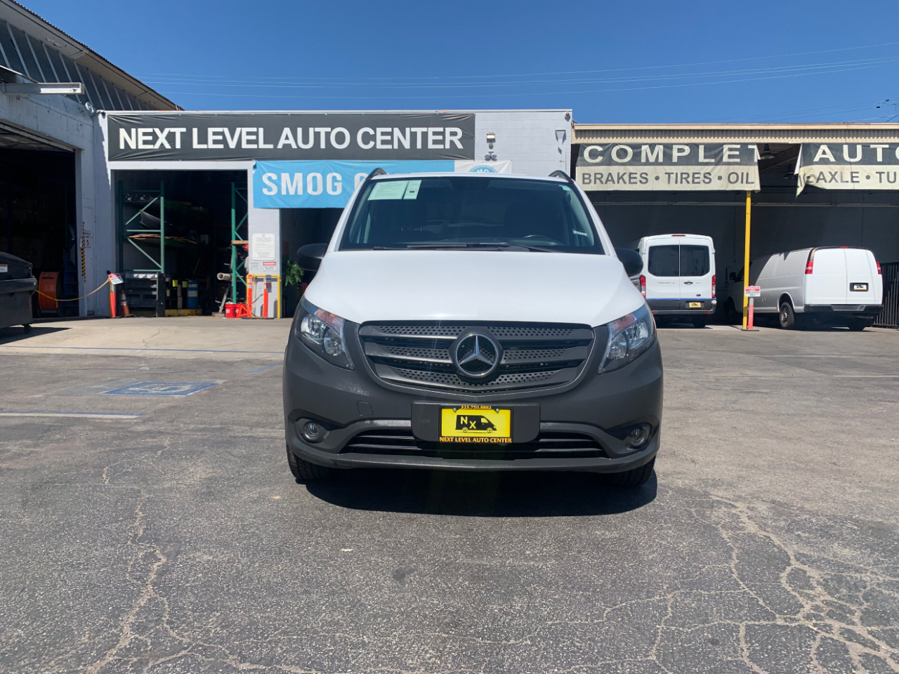Mercedes-Benz Metris Cargo Van Standard Roof 135" Wheelbase 2022