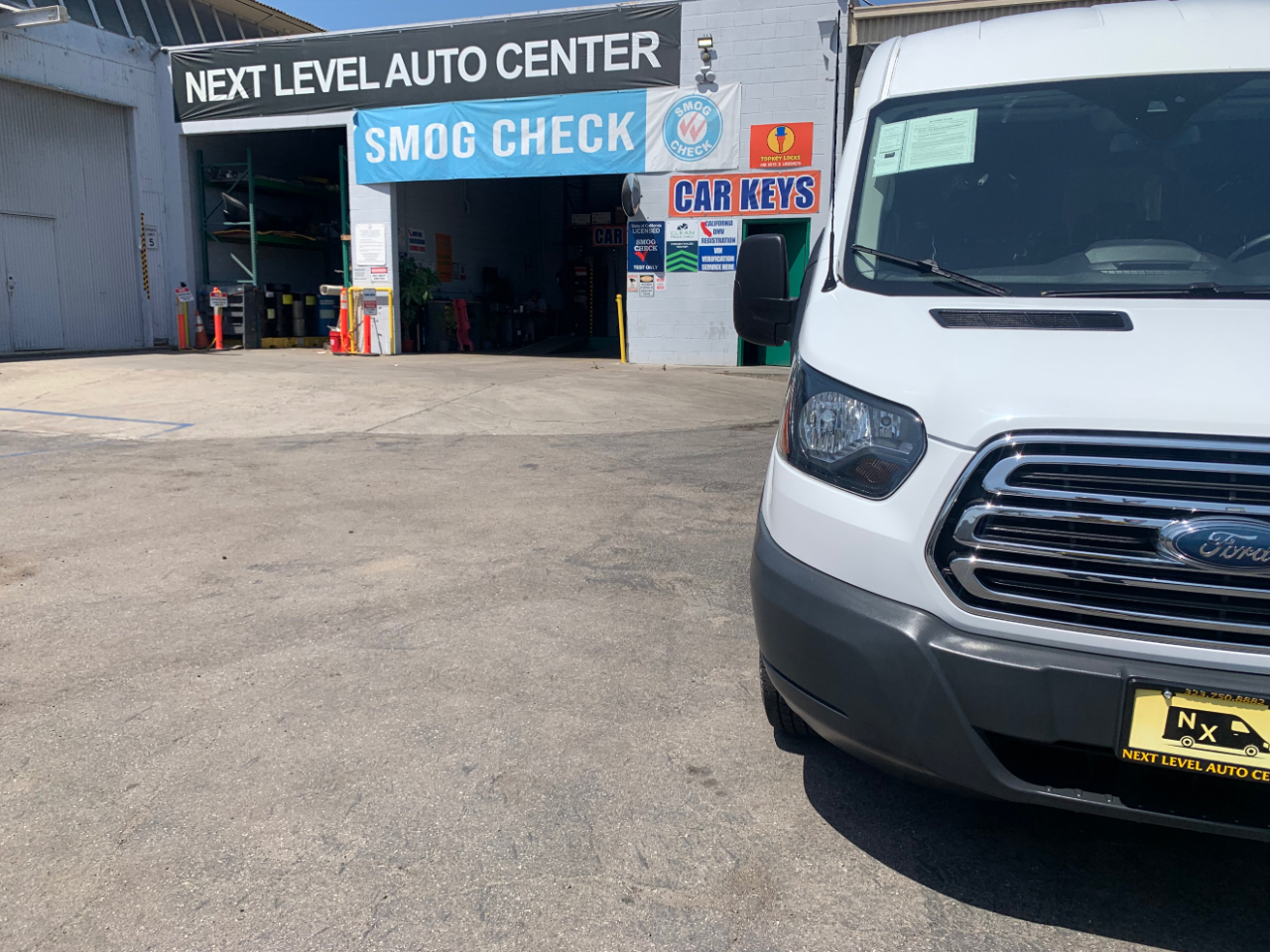 Ford Transit Wagon T-150 130" Med Roof XLT Sliding RH Dr 2015