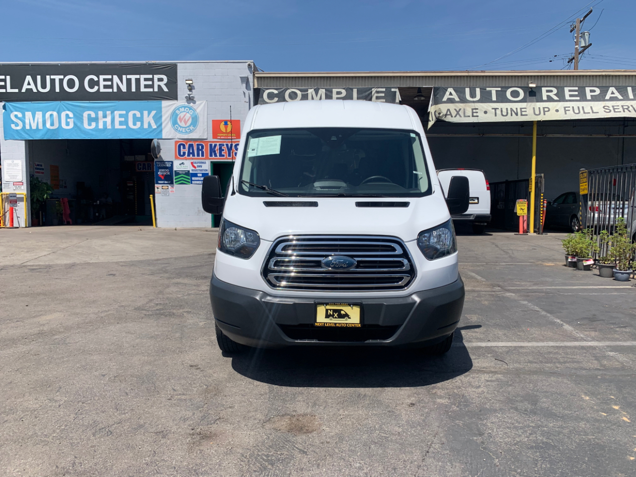 Ford Transit Wagon T-150 130" Med Roof XLT Sliding RH Dr 2015