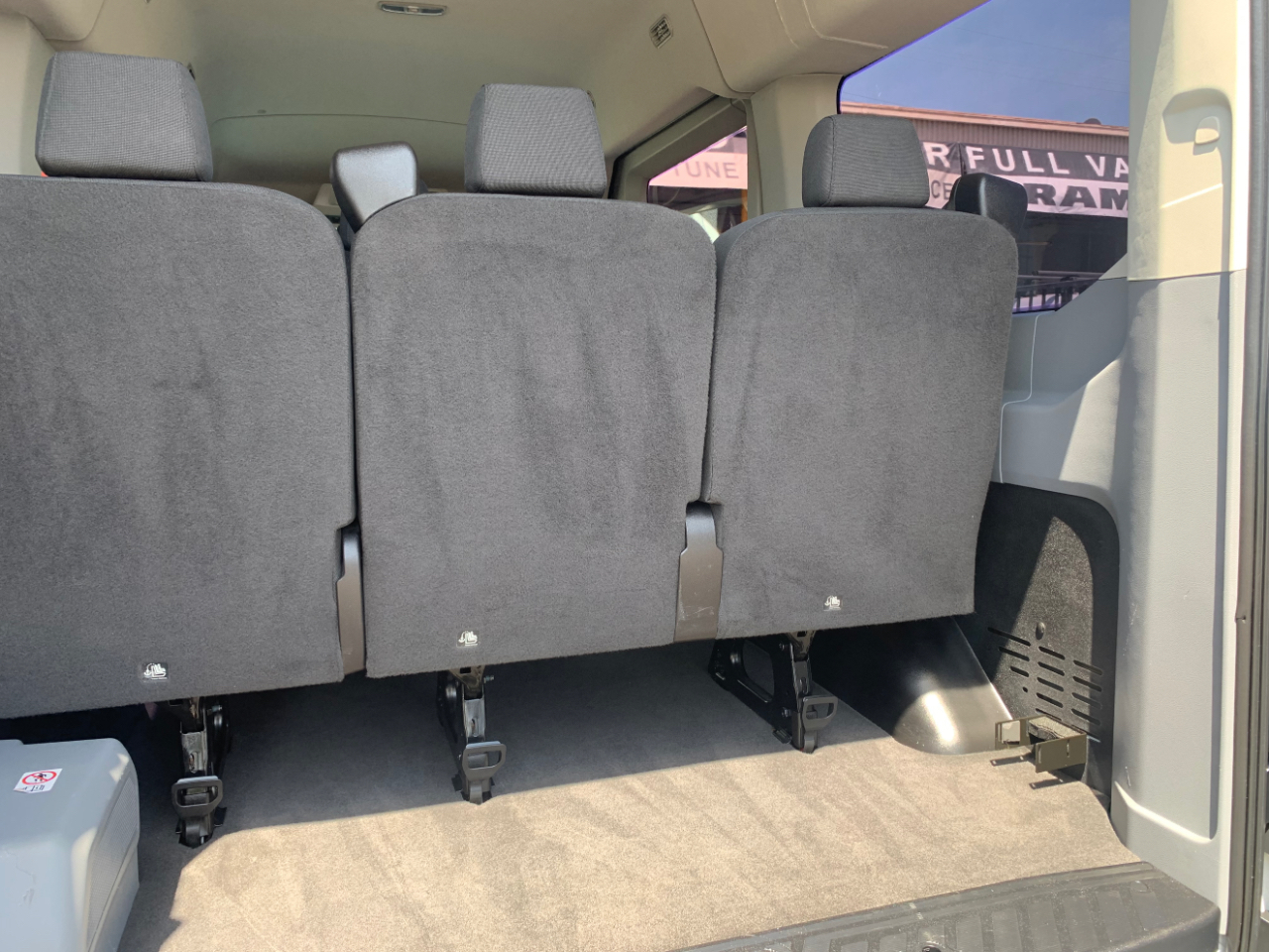 Ford Transit Wagon T-150 130" Med Roof XLT Sliding RH Dr 2015