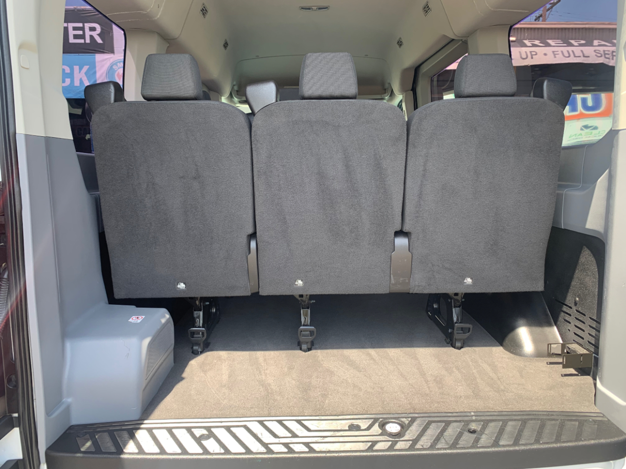 Ford Transit Wagon T-150 130" Med Roof XLT Sliding RH Dr 2015