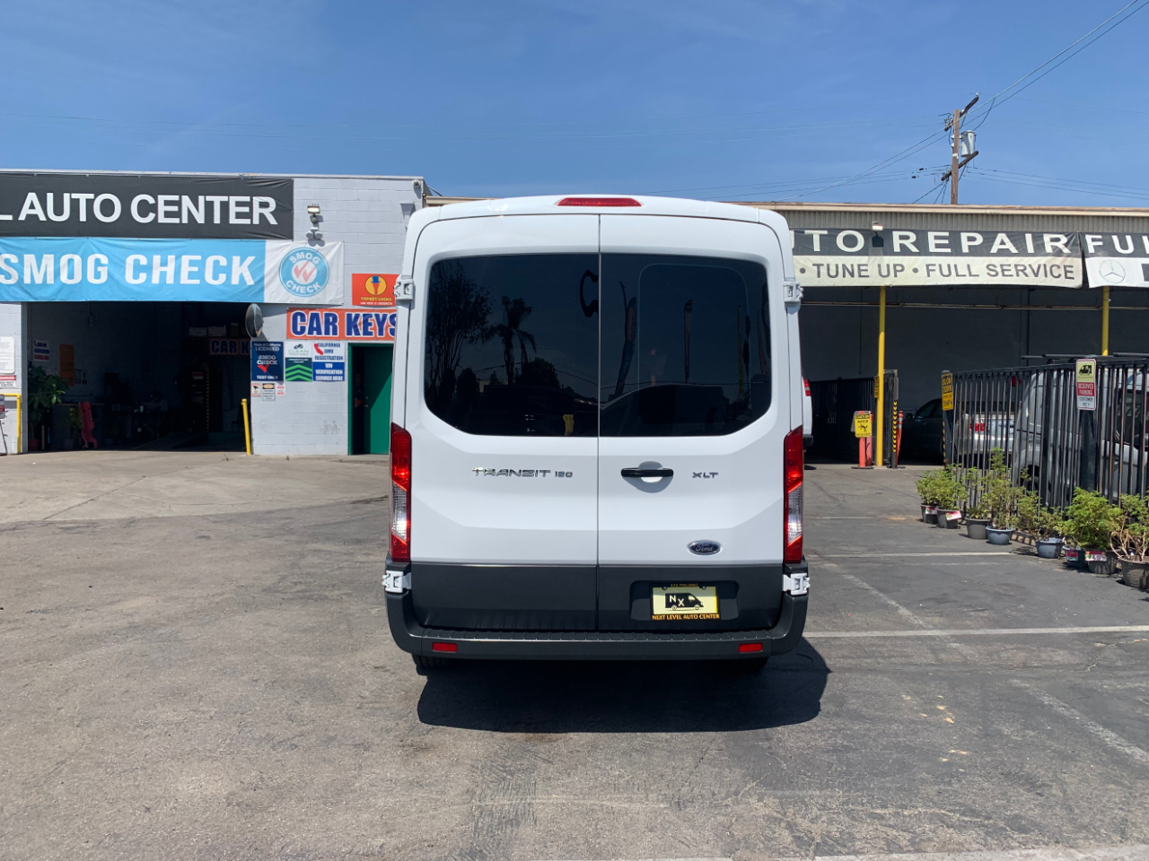 Ford Transit Wagon T-150 130" Med Roof XLT Sliding RH Dr 2015
