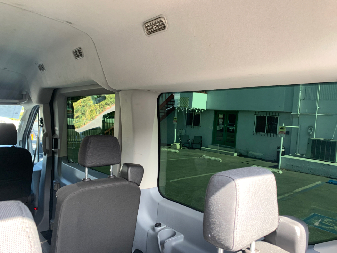 Ford Transit Wagon T-150 130" Med Roof XLT Sliding RH Dr 2015