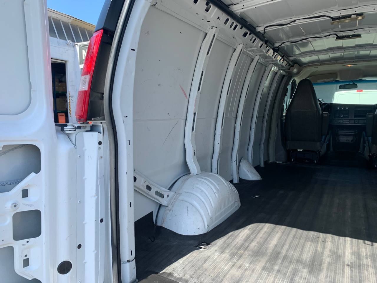 GMC Savana Cargo Van RWD 2500 155" 2023