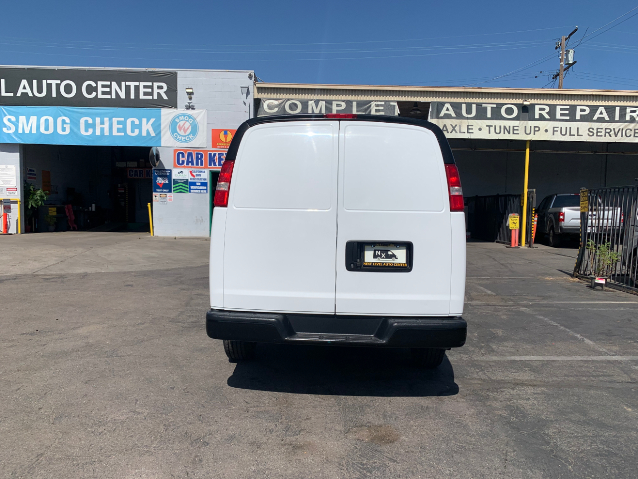 GMC Savana Cargo Van RWD 2500 155" 2023