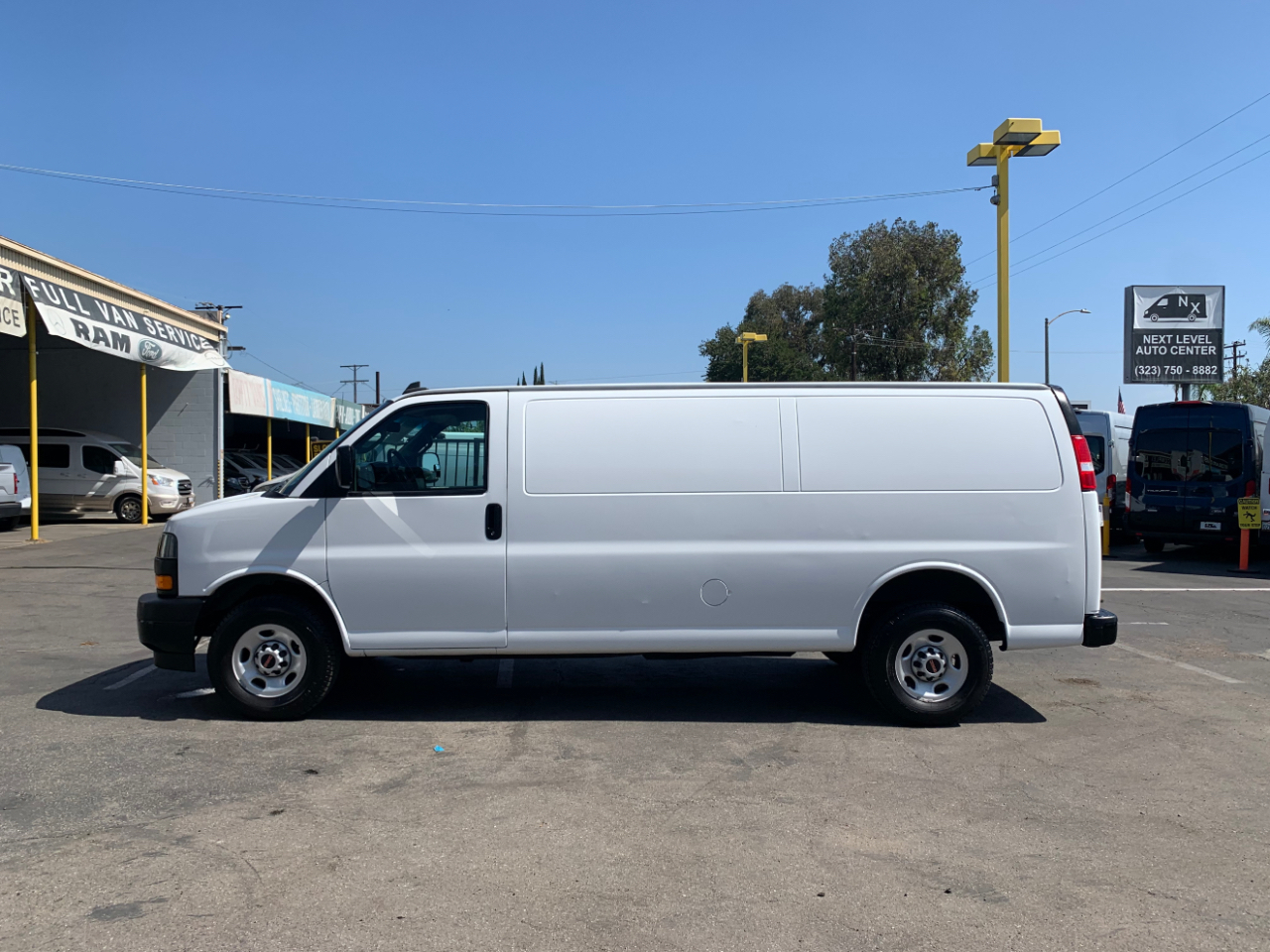 GMC Savana Cargo Van RWD 2500 155" 2023