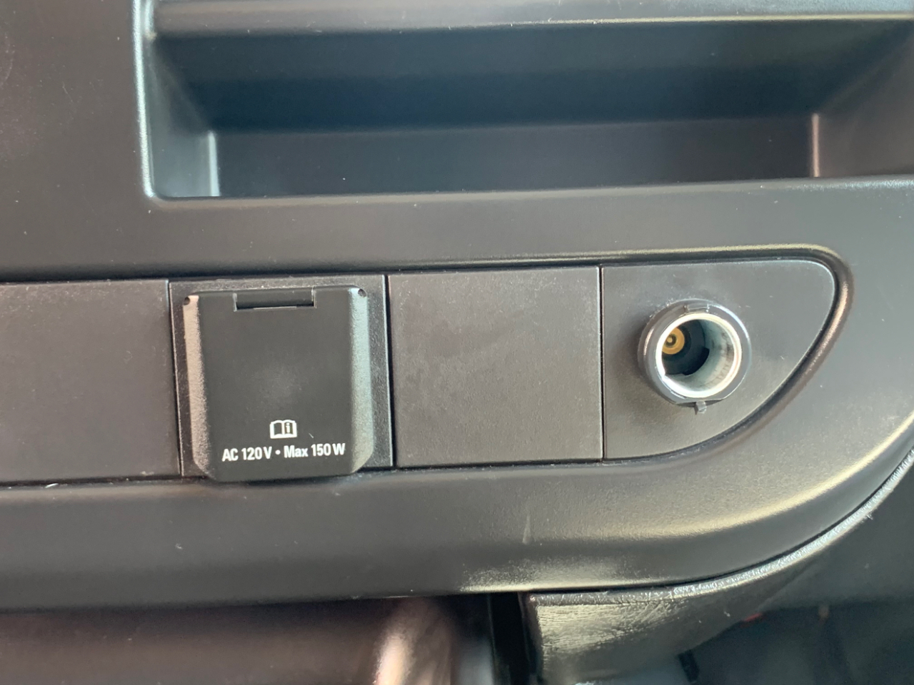 GMC Savana Cargo Van RWD 2500 155" 2023