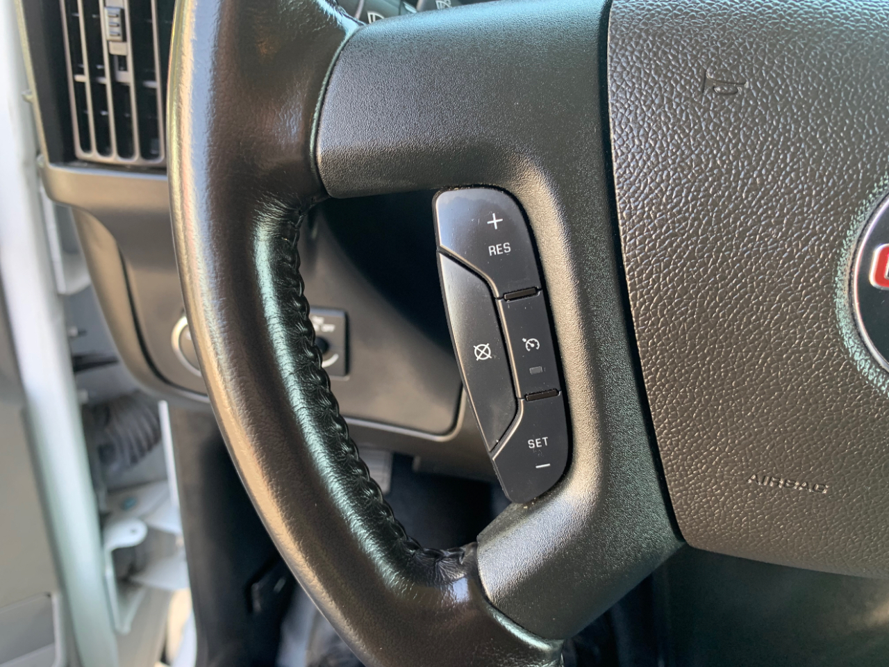 GMC Savana Cargo Van RWD 2500 155" 2023
