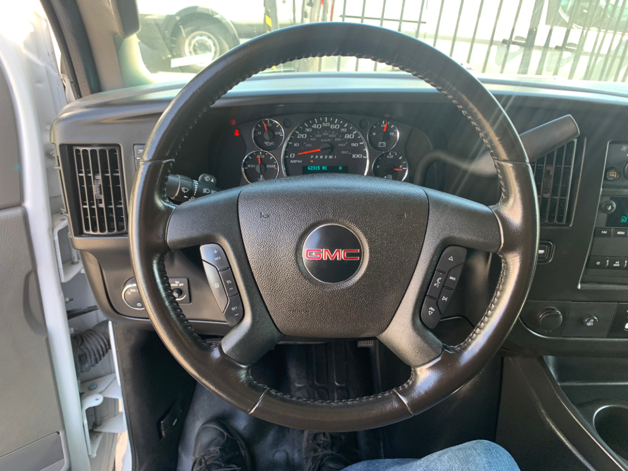 GMC Savana Cargo Van RWD 2500 155" 2023