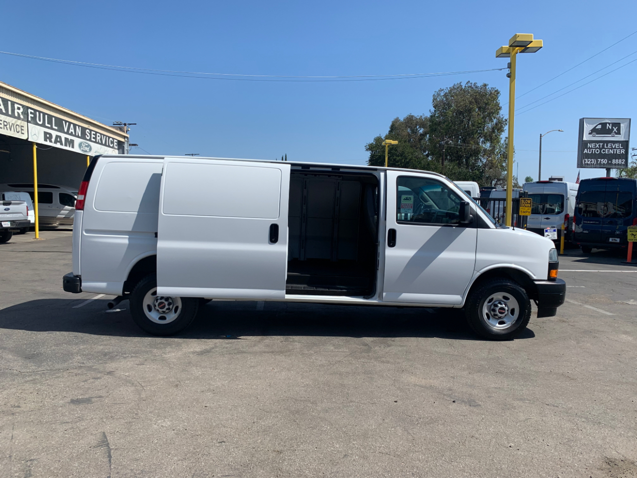 GMC Savana Cargo Van RWD 2500 155" 2023