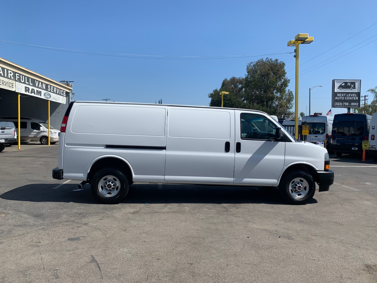 GMC Savana Cargo Van RWD 2500 155" 2023