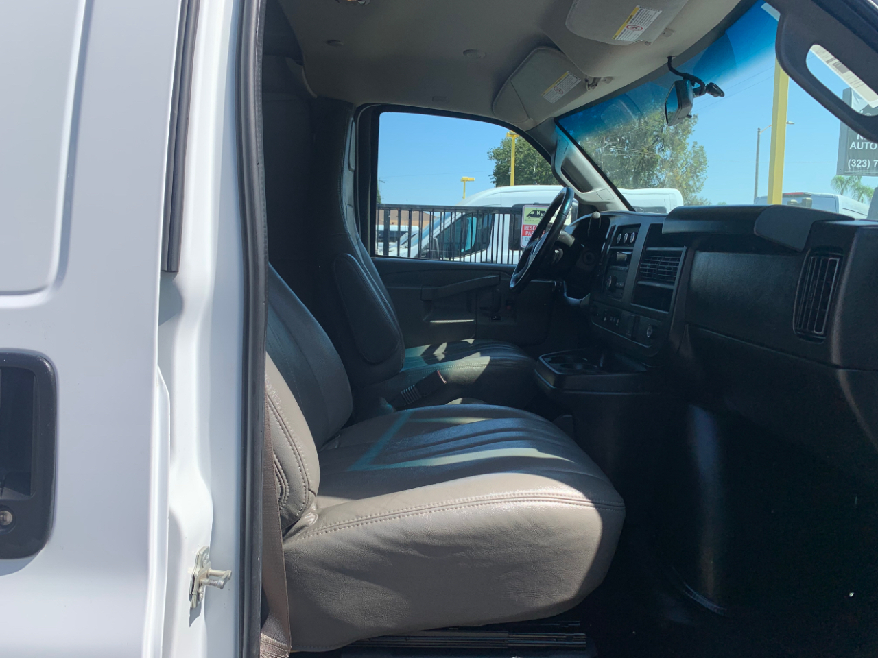 GMC Savana Cargo Van RWD 2500 155" 2023