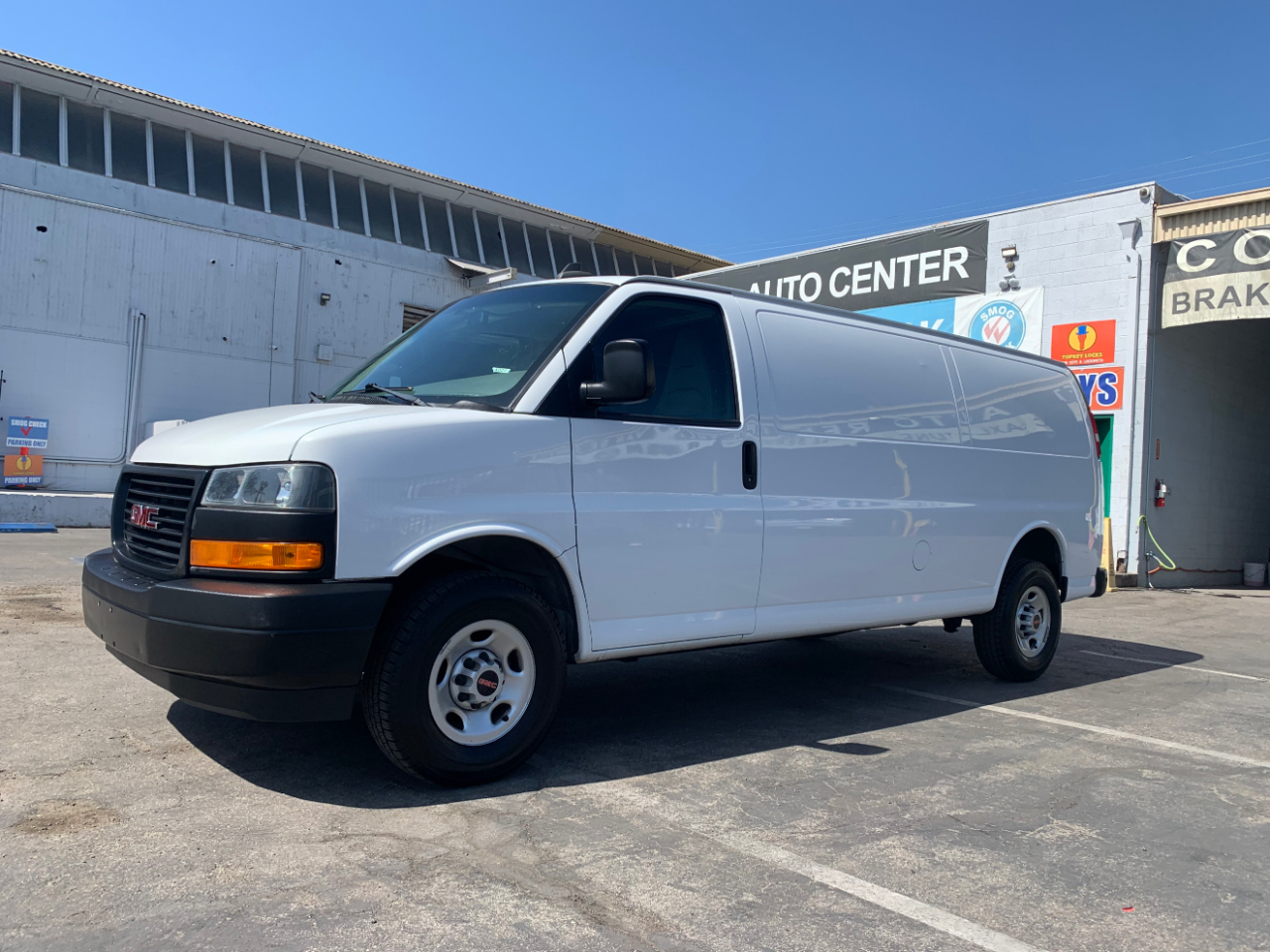 GMC Savana Cargo Van RWD 2500 155" 2023