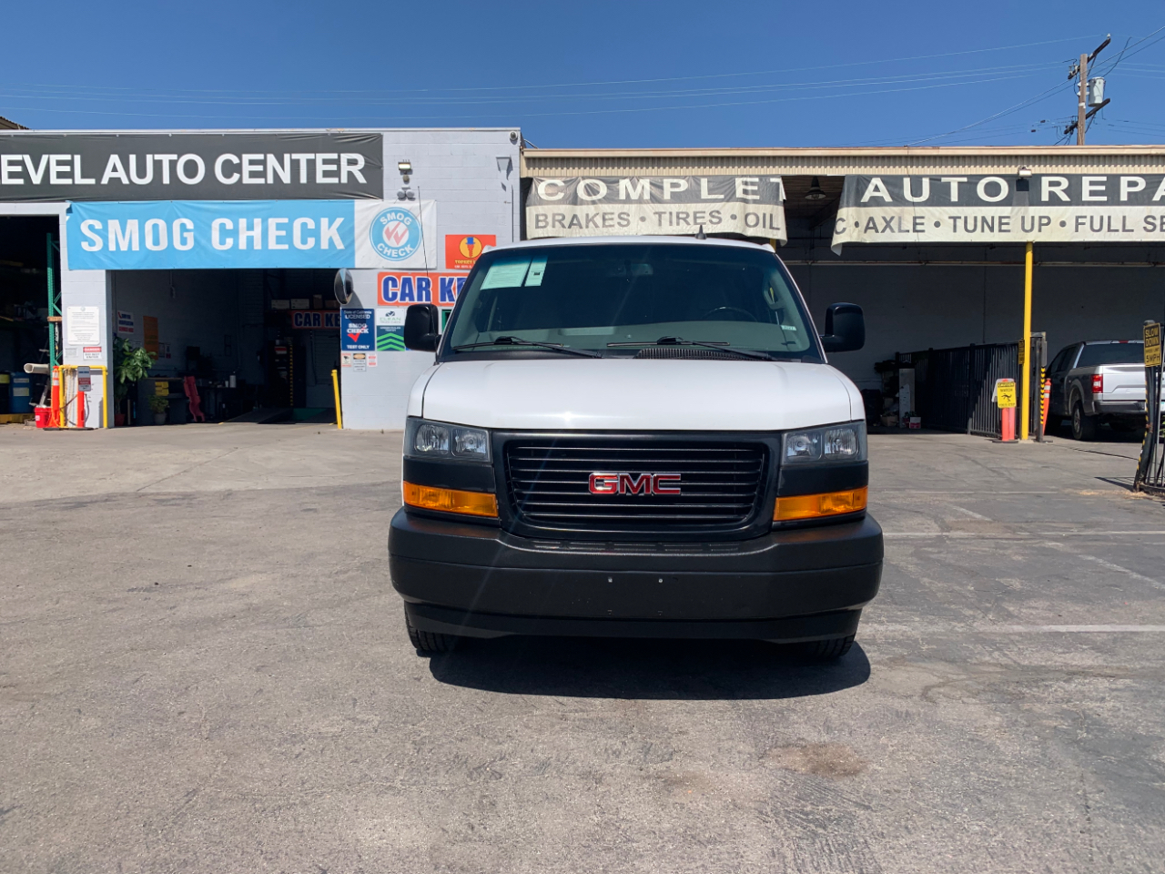 GMC Savana Cargo Van RWD 2500 155" 2023