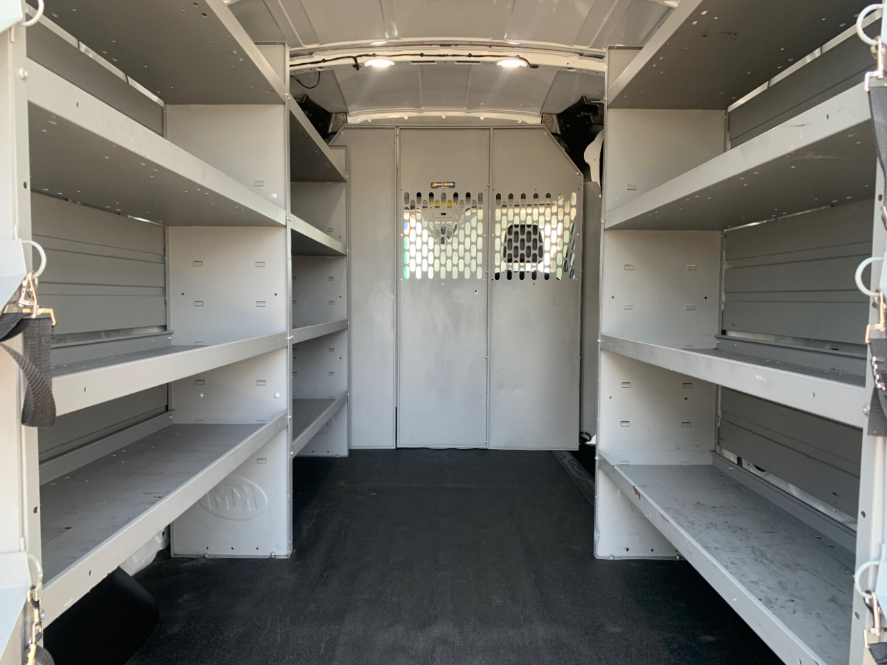 Ford Transit Cargo Van T-250 148" Med Rf 9070 GVWR RWD 2022