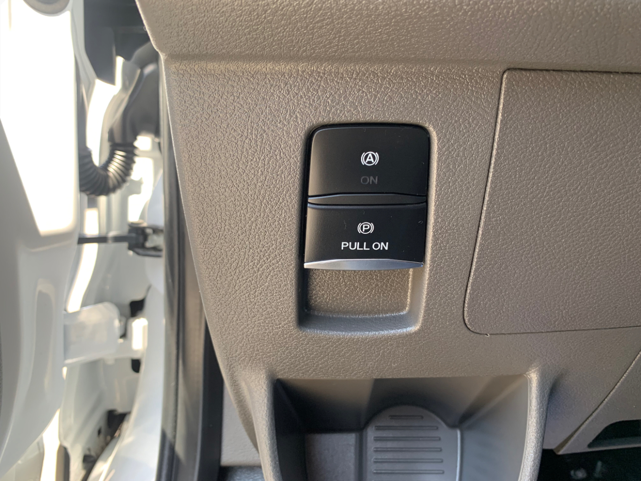 Ford Transit Cargo Van T-250 148" Med Rf 9070 GVWR RWD 2022