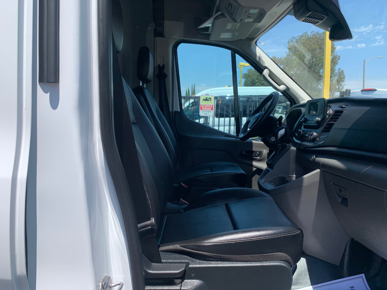 Ford Transit Cargo Van T-250 148" Med Rf 9070 GVWR RWD 2022