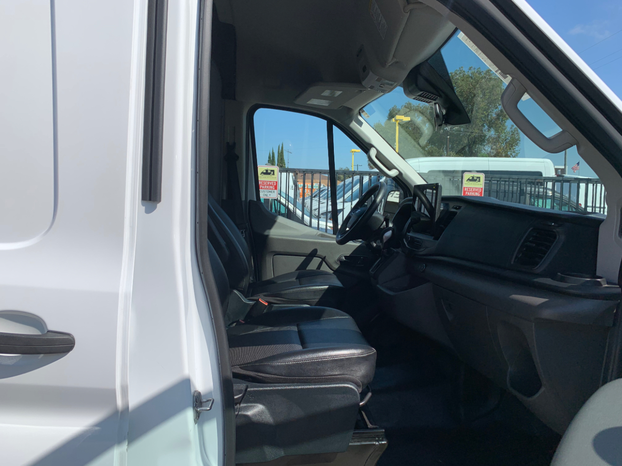 Ford Transit Cargo Van T-150 148" Med Rf 8670 GVWR RWD 2022