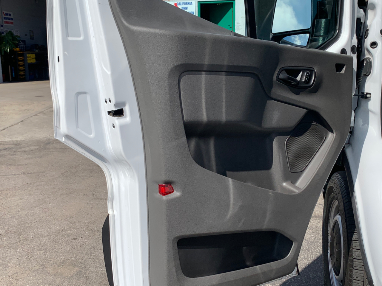 Ford Transit Cargo Van T-150 148" Med Rf 8670 GVWR RWD 2022