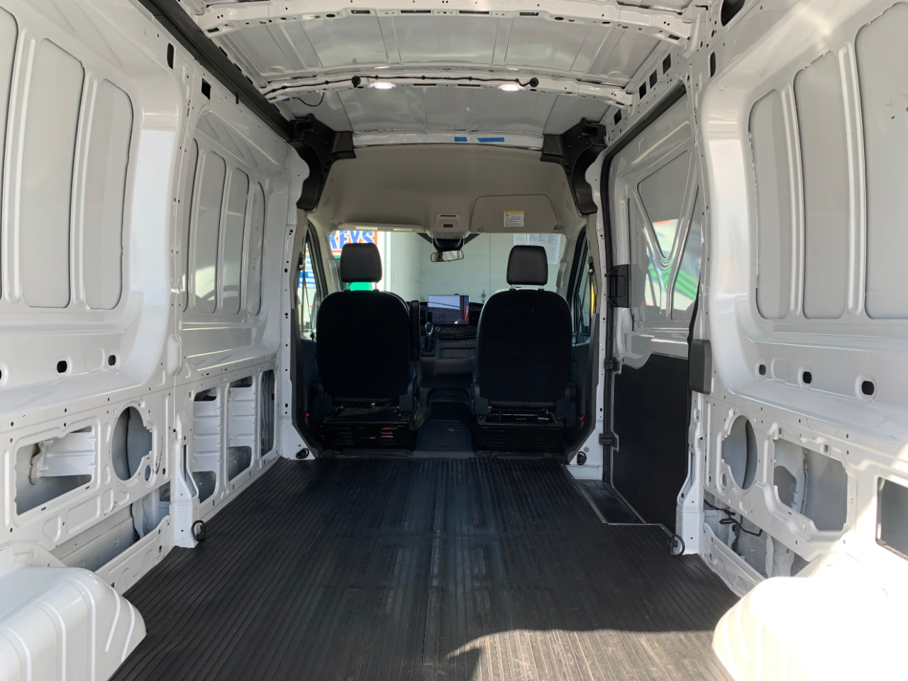 Ford Transit Cargo Van T-150 148" Med Rf 8670 GVWR RWD 2022