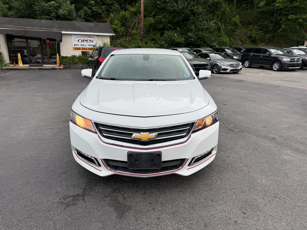 Chevrolet Impala 4dr Sdn LT w/1LT 2018