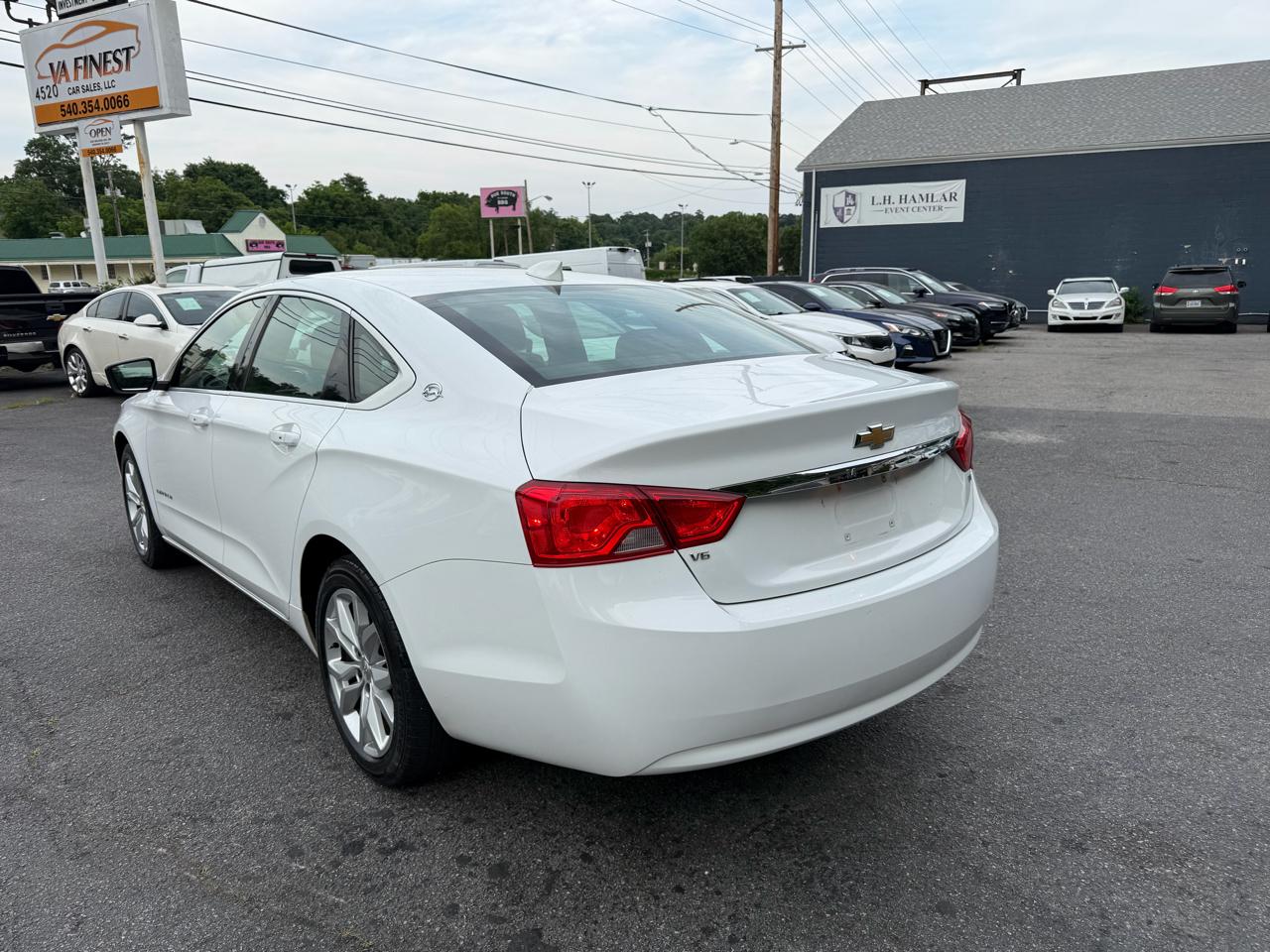 Chevrolet Impala 4dr Sdn LT w/1LT 2018