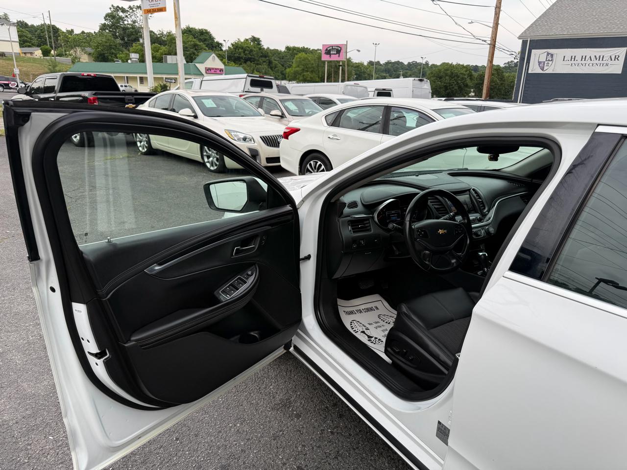 Chevrolet Impala 4dr Sdn LT w/1LT 2018