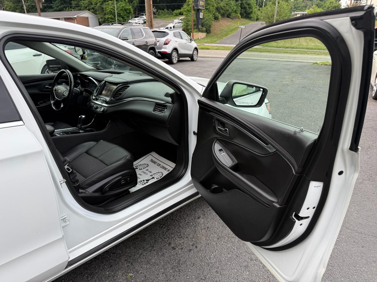 Chevrolet Impala 4dr Sdn LT w/1LT 2018