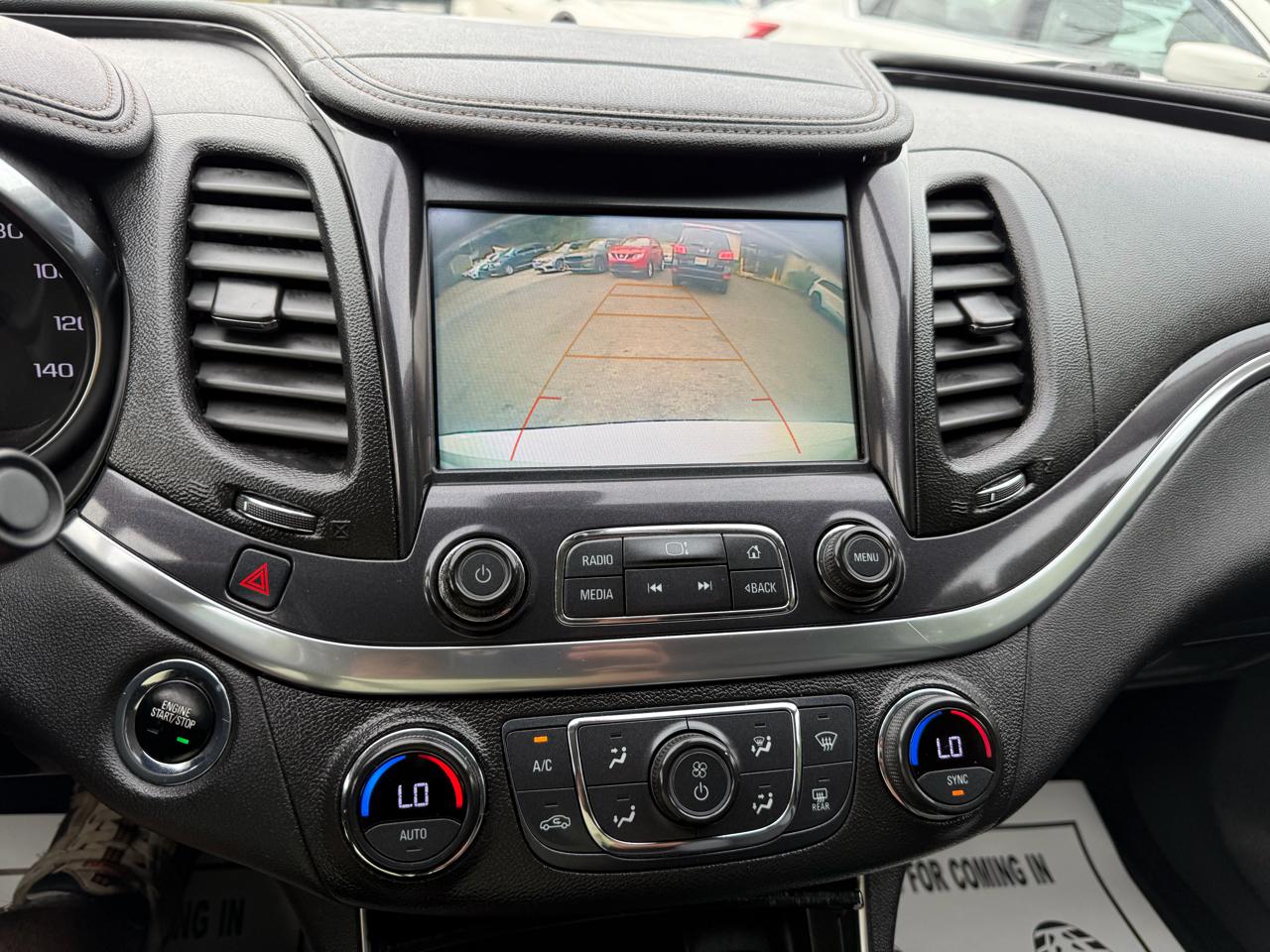 Chevrolet Impala 4dr Sdn LT w/1LT 2018