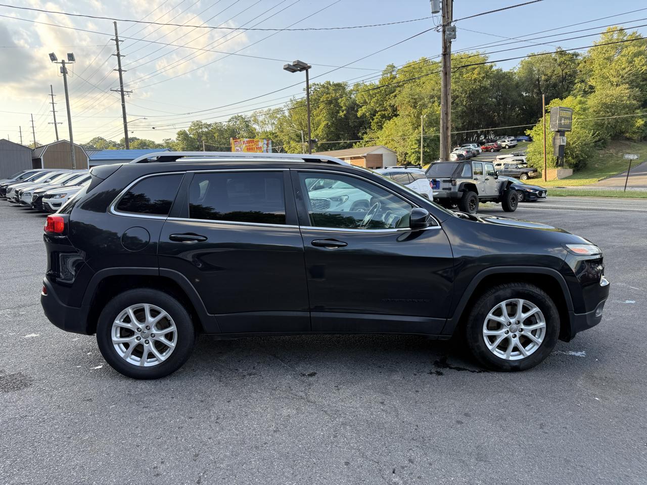 Jeep Cherokee 4WD 4dr Latitude 2014