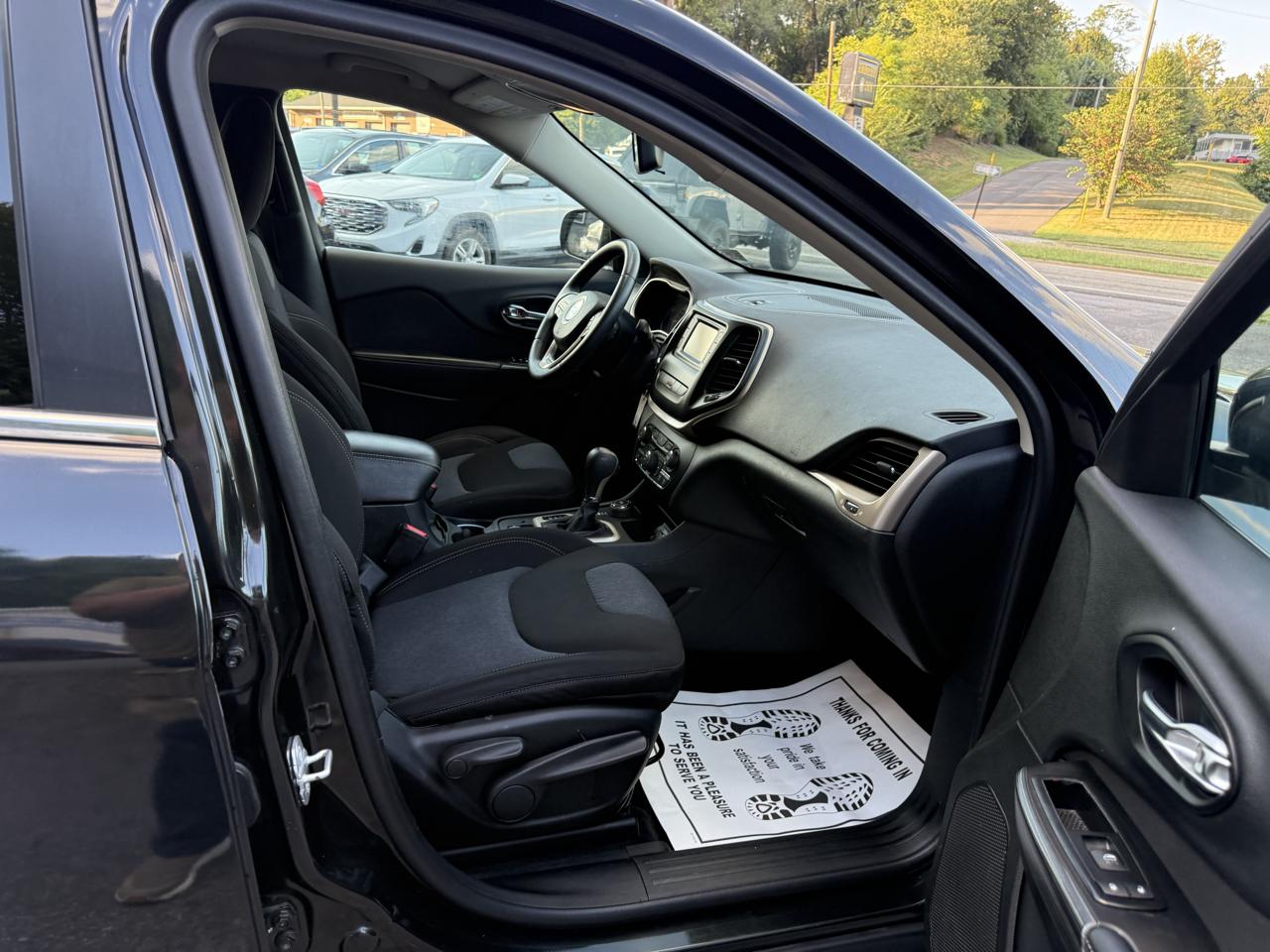 Jeep Cherokee 4WD 4dr Latitude 2014
