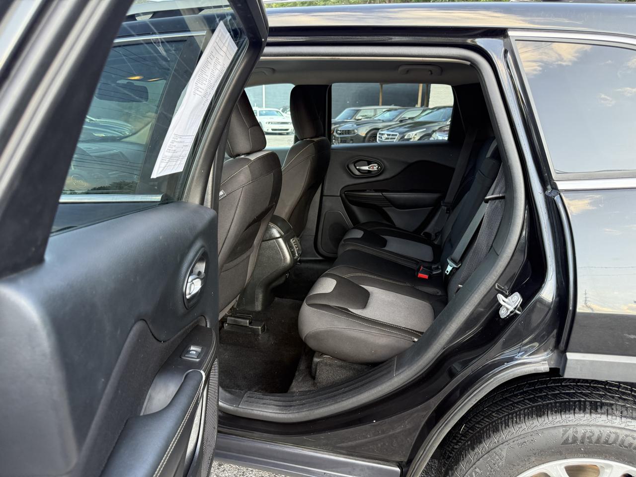 Jeep Cherokee 4WD 4dr Latitude 2014