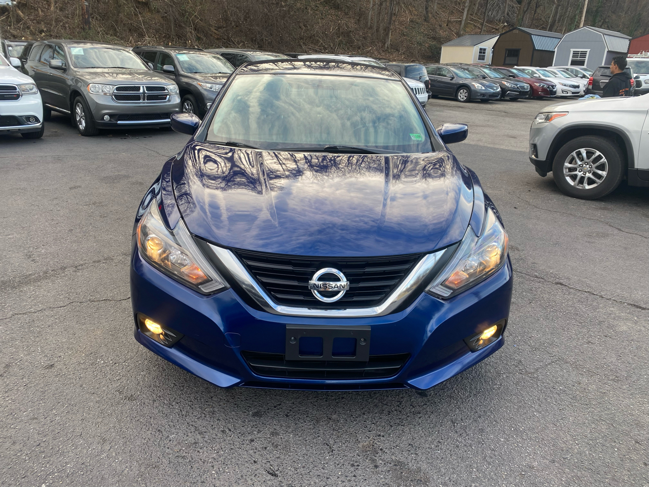 Nissan Altima 2.5 SR Sedan 2017
