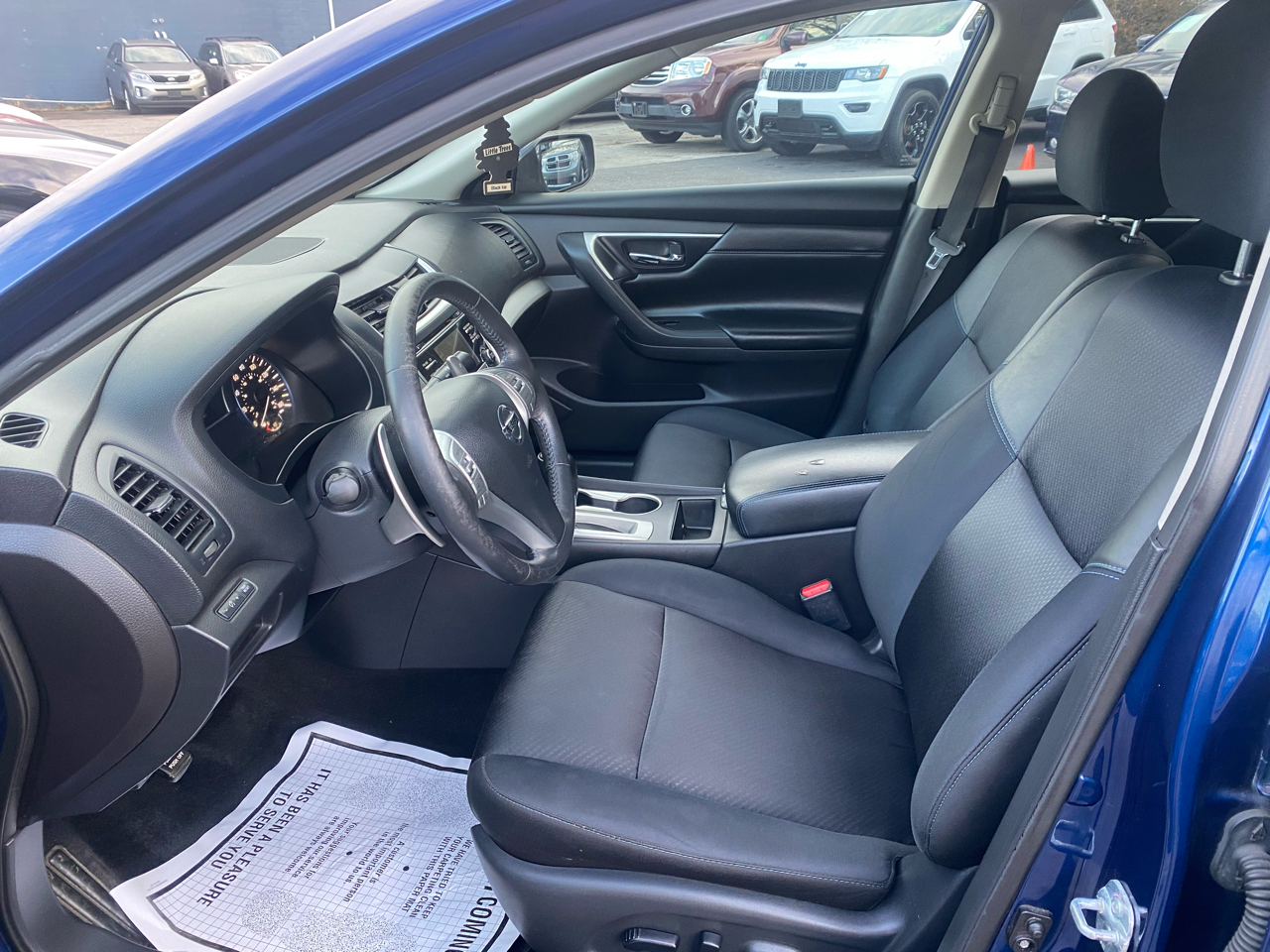 Nissan Altima 2.5 SR Sedan 2017