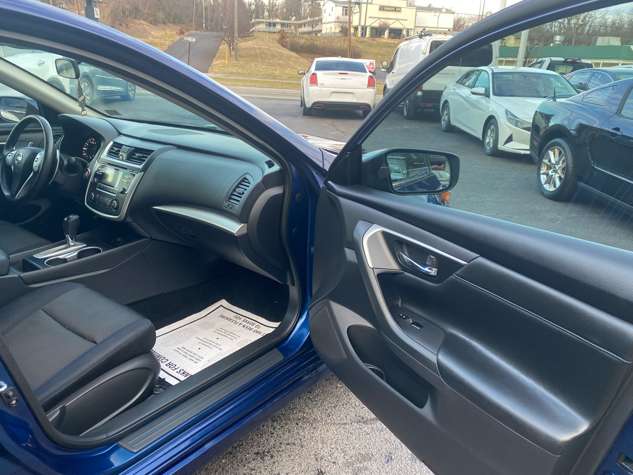 Nissan Altima 2.5 SR Sedan 2017