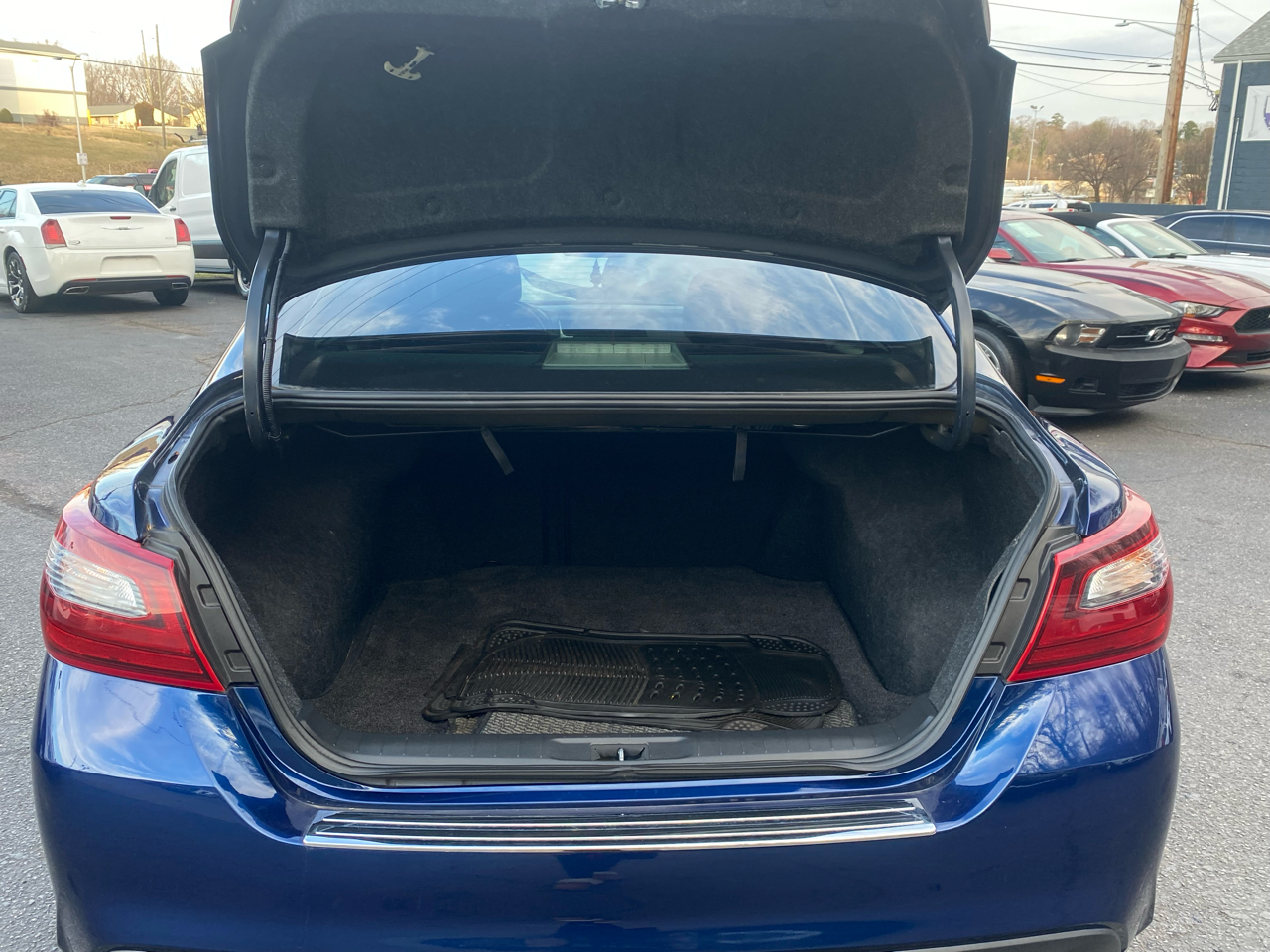 Nissan Altima 2.5 SR Sedan 2017