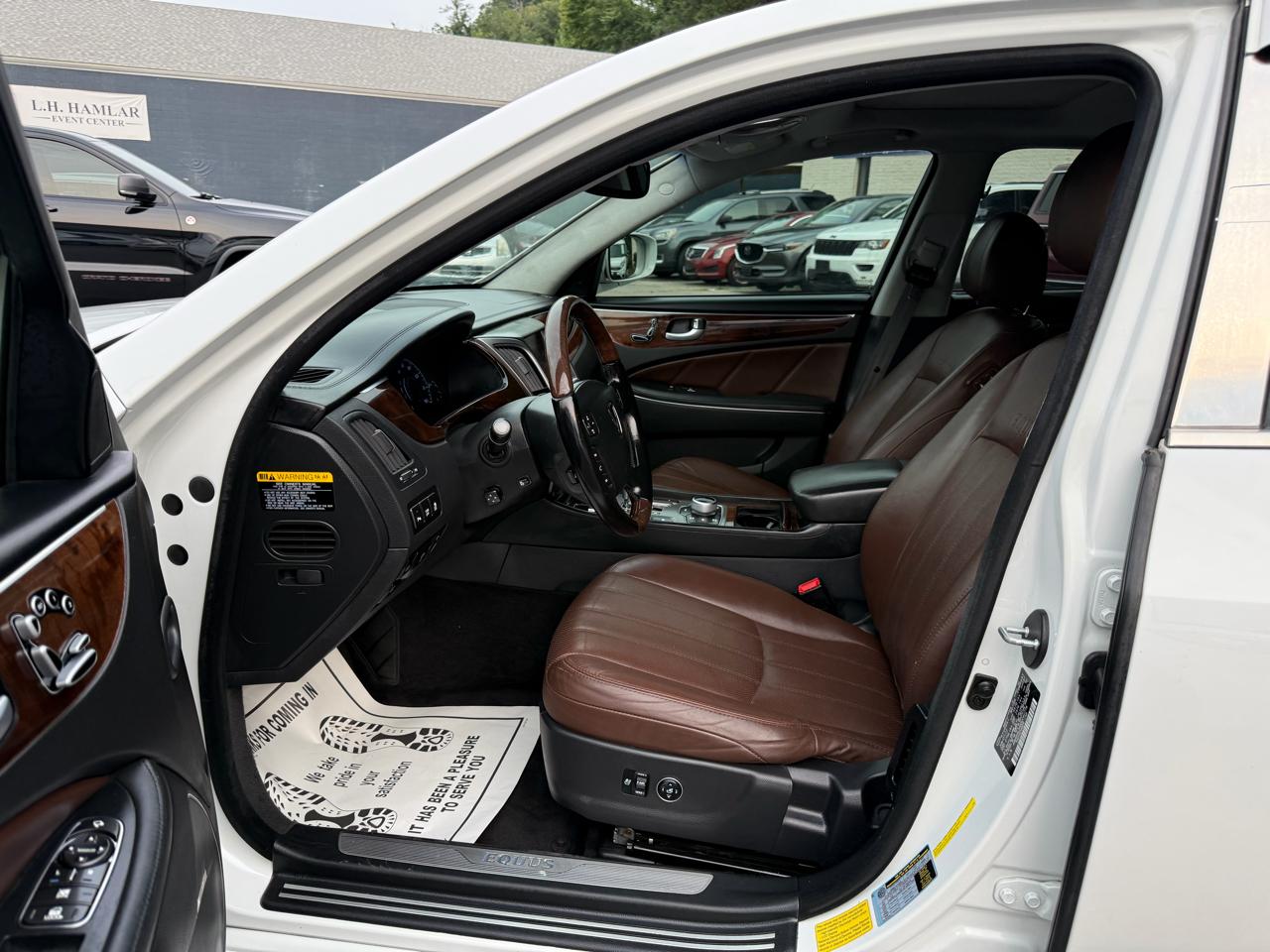 Hyundai Equus 4dr Sdn Ultimate 2013
