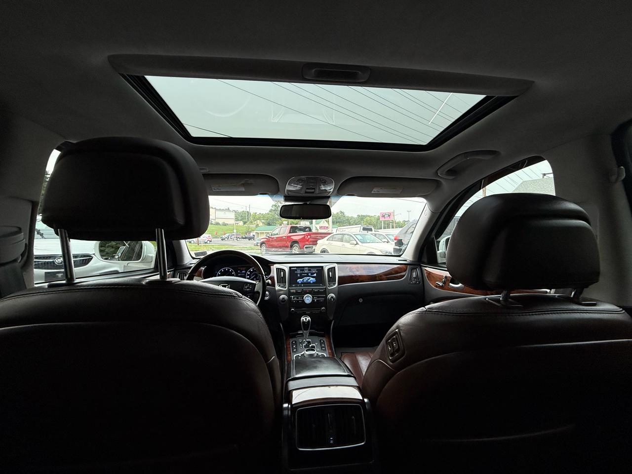 Hyundai Equus 4dr Sdn Ultimate 2013