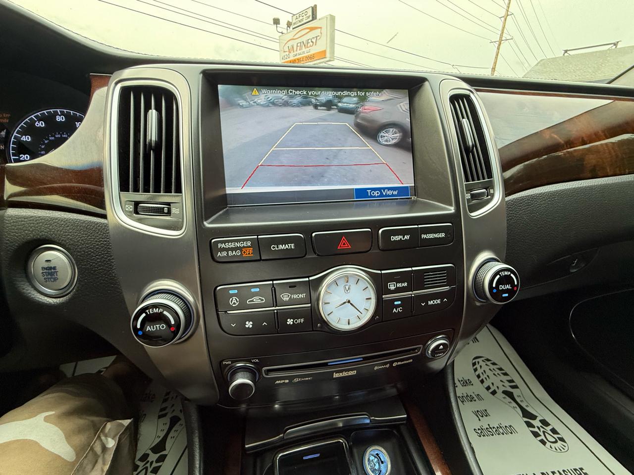 Hyundai Equus 4dr Sdn Ultimate 2013
