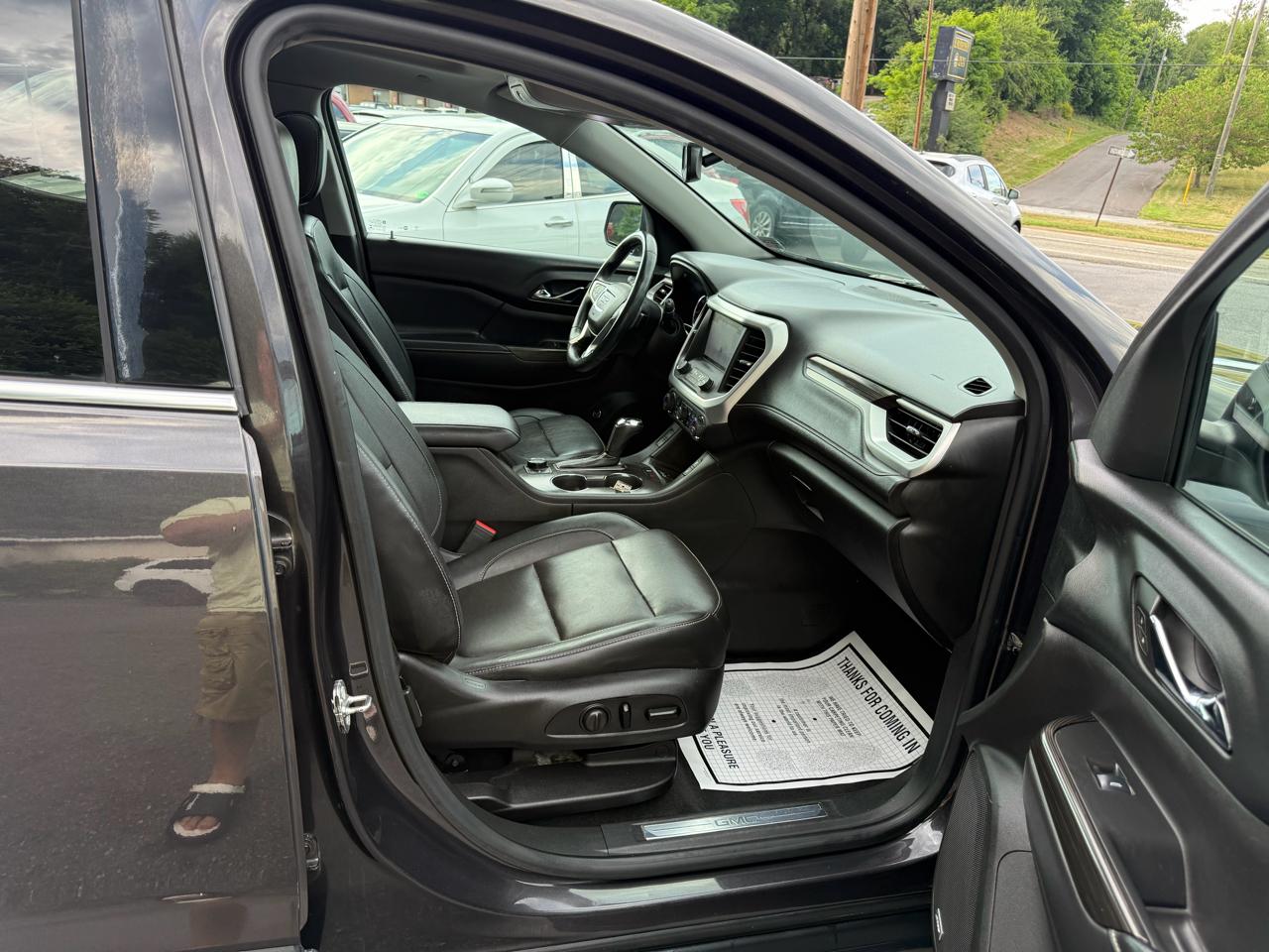 GMC Acadia AWD 4dr SLT w/SLT-1 2017