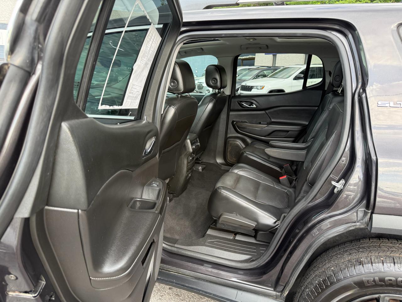 GMC Acadia AWD 4dr SLT w/SLT-1 2017