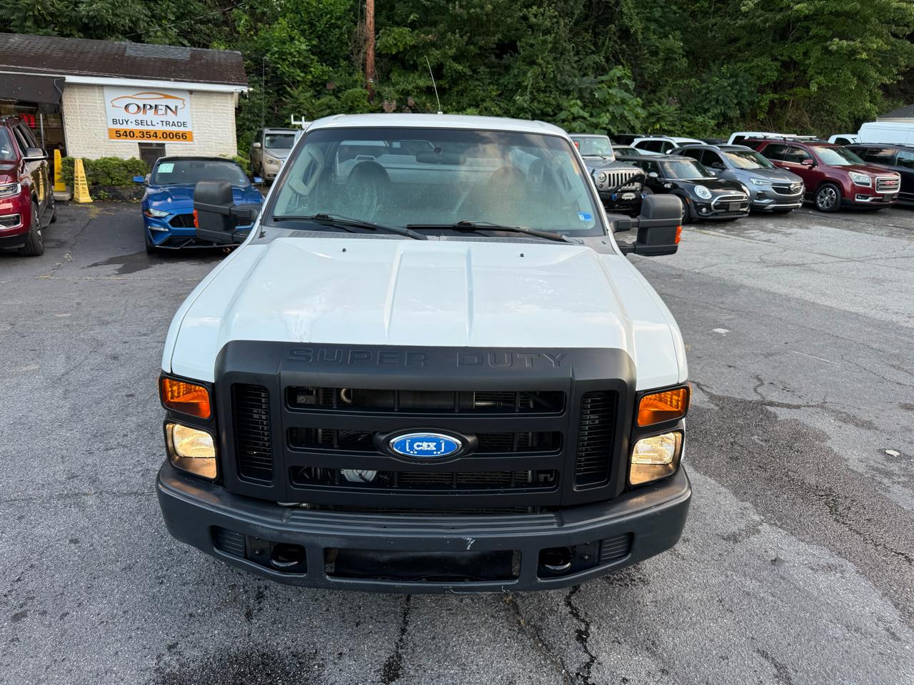 Ford Super Duty F-350 SRW 2WD Reg Cab 137" XLT 2010