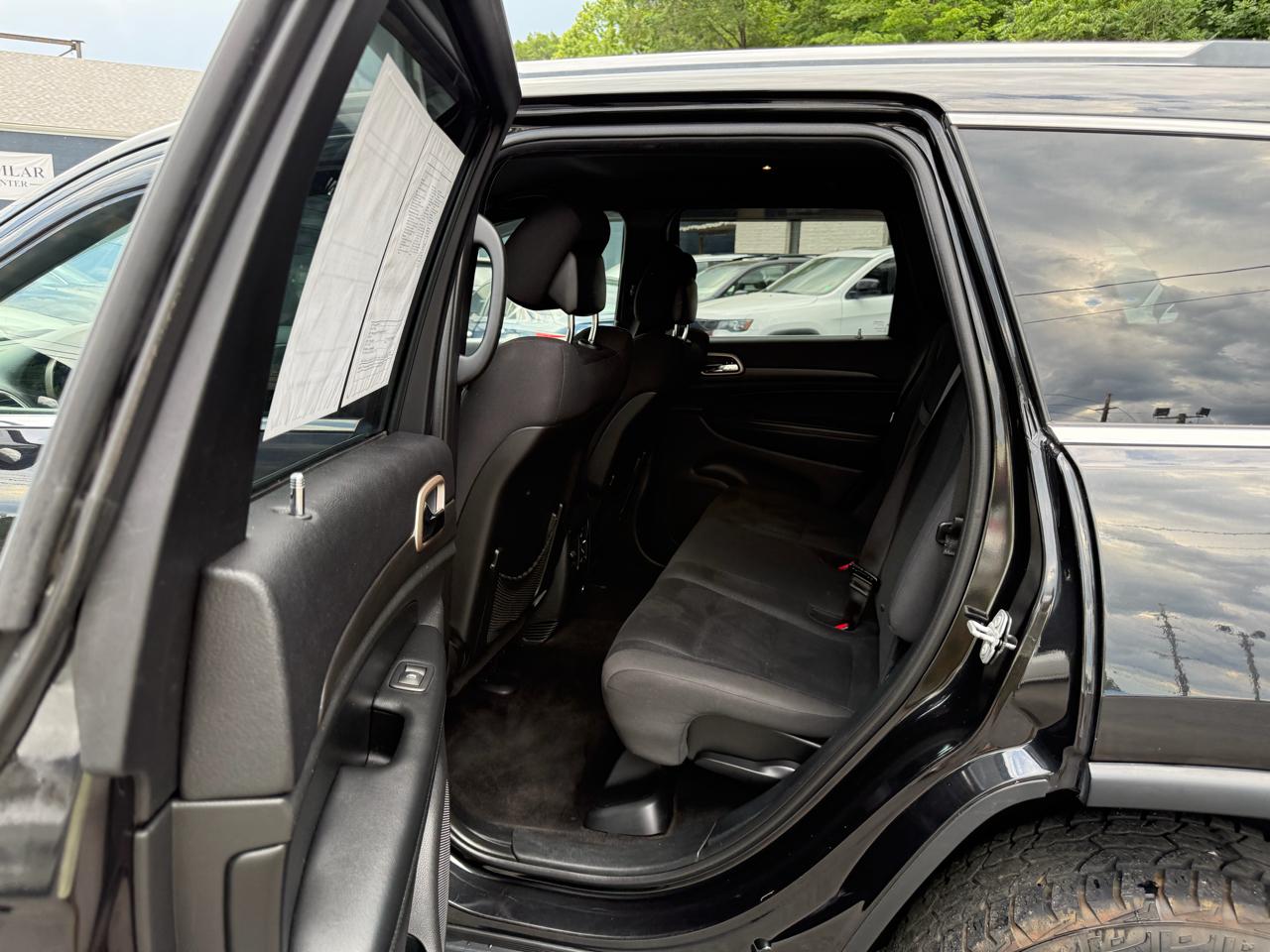 Jeep Grand Cherokee 4WD 4dr Laredo 2016