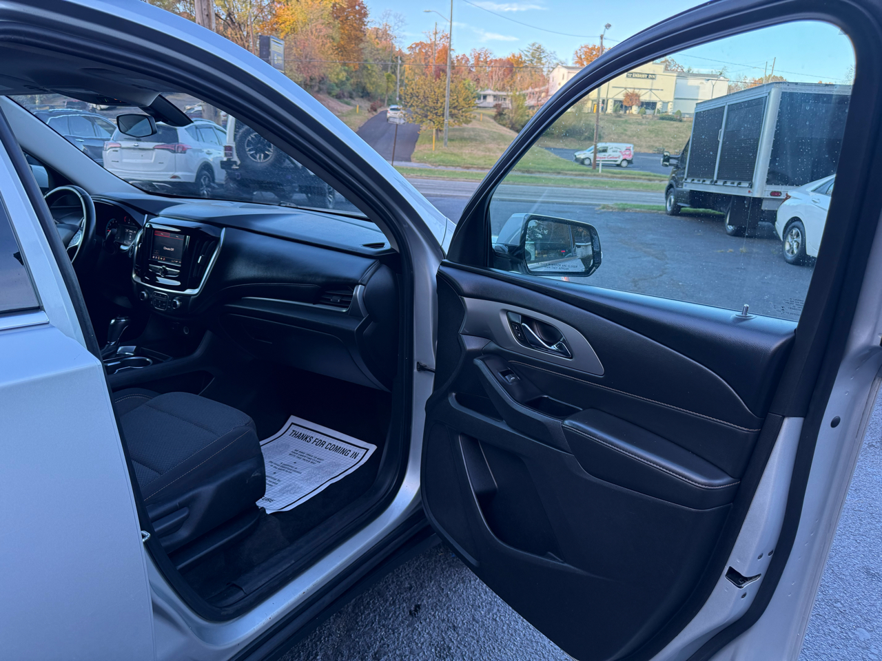 Chevrolet Traverse FWD 4dr LT Cloth w/1LT 2020