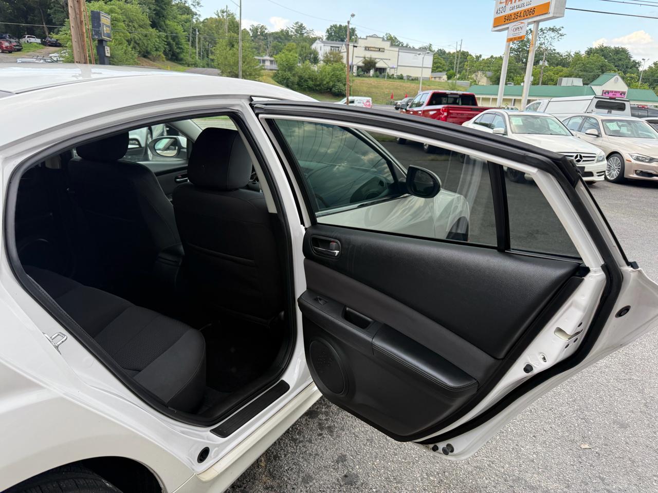 Mazda MAZDA6 4dr Sdn Auto i Touring 2013