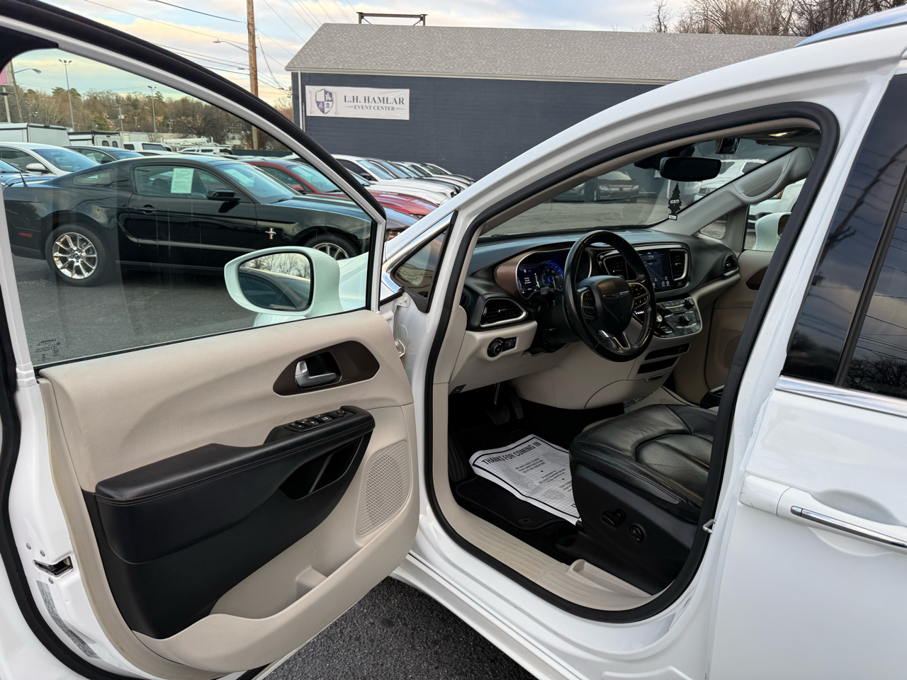 Chrysler Pacifica Touring L FWD 2018