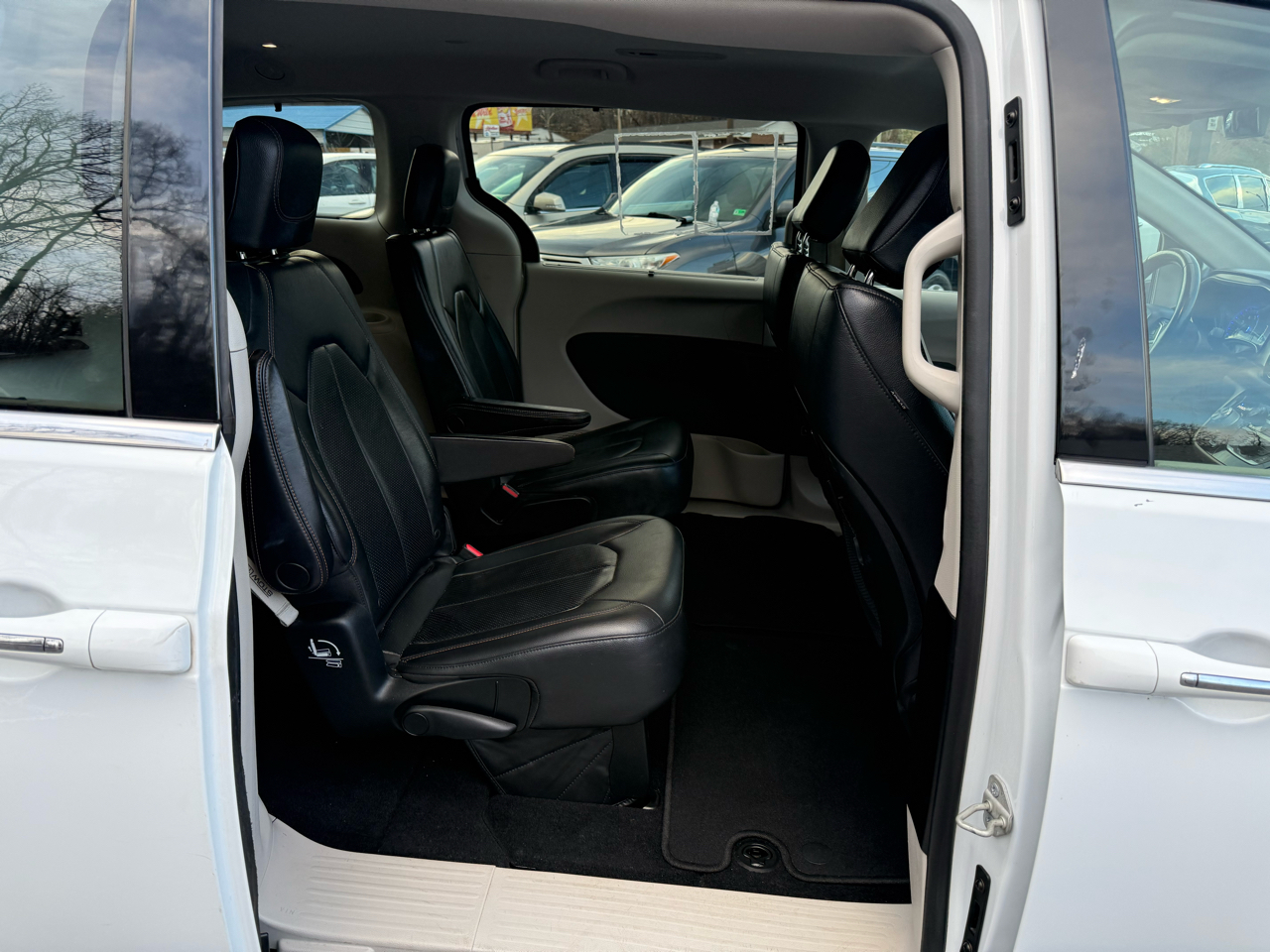 Chrysler Pacifica Touring L FWD 2018