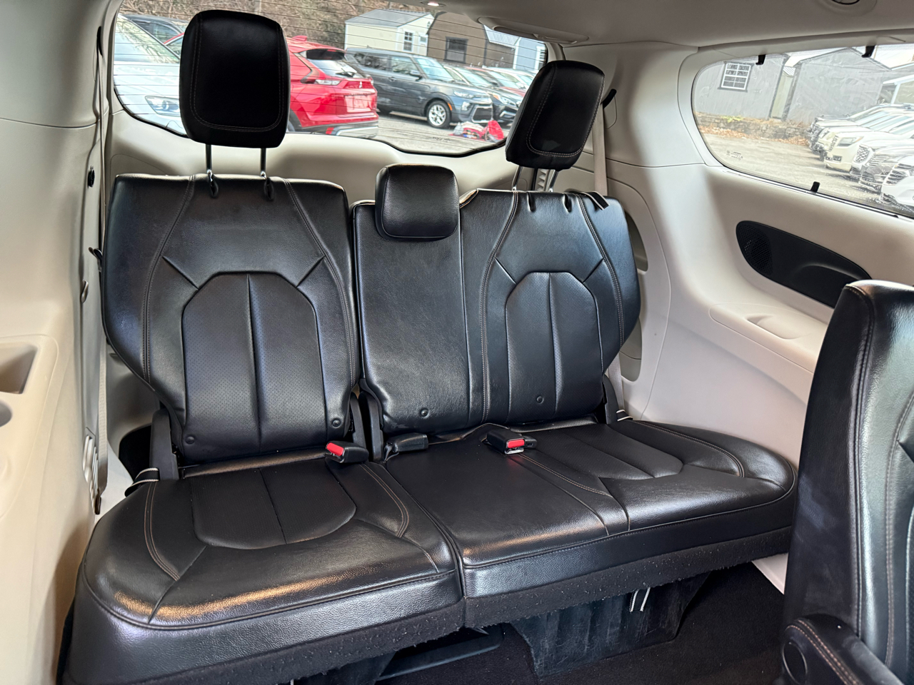 Chrysler Pacifica Touring L FWD 2018