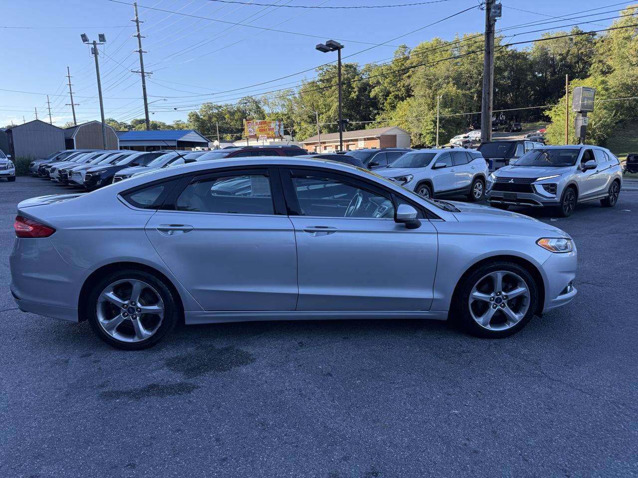 Ford Fusion 4dr Sdn S FWD 2016
