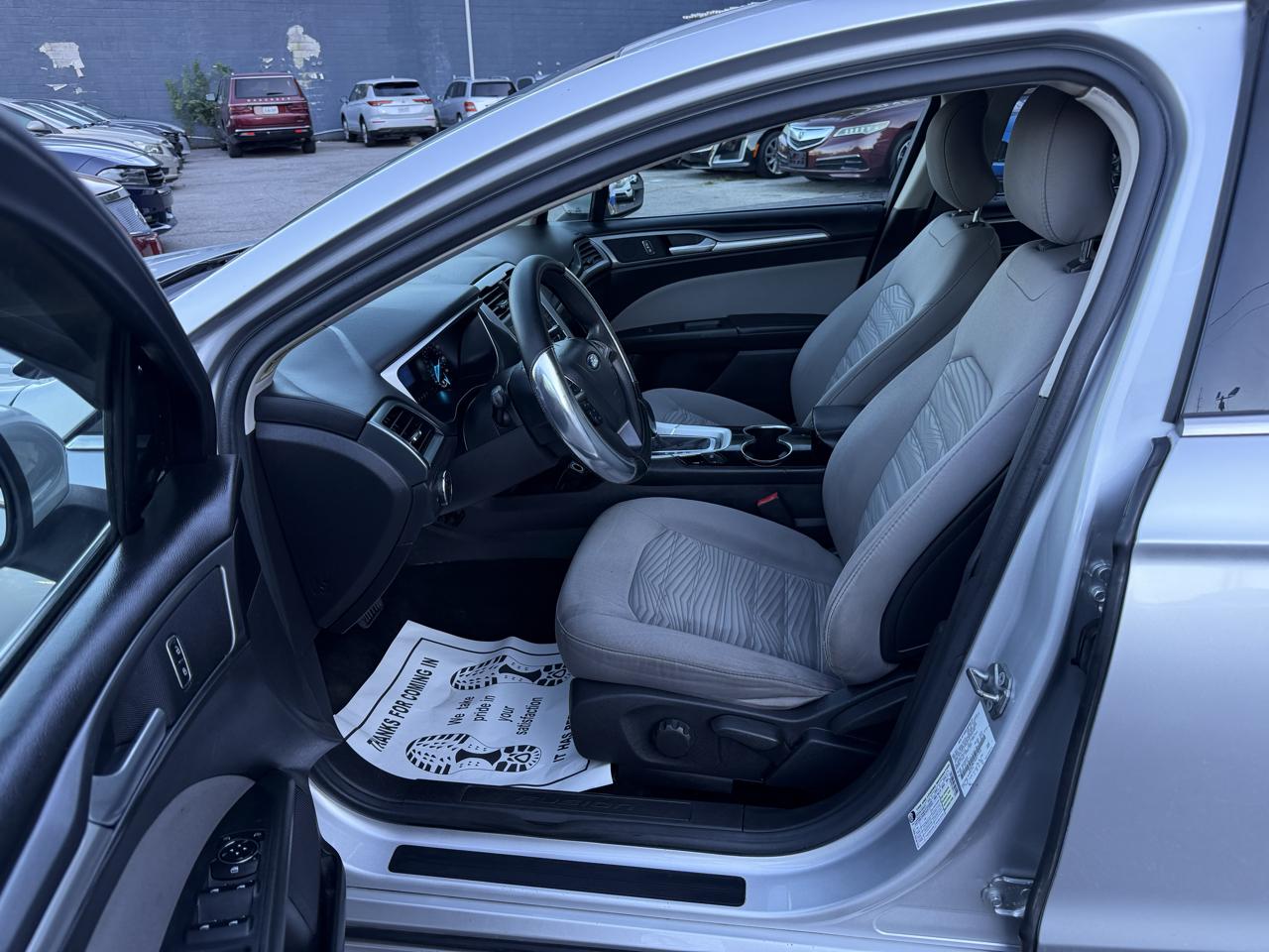 Ford Fusion 4dr Sdn S FWD 2016